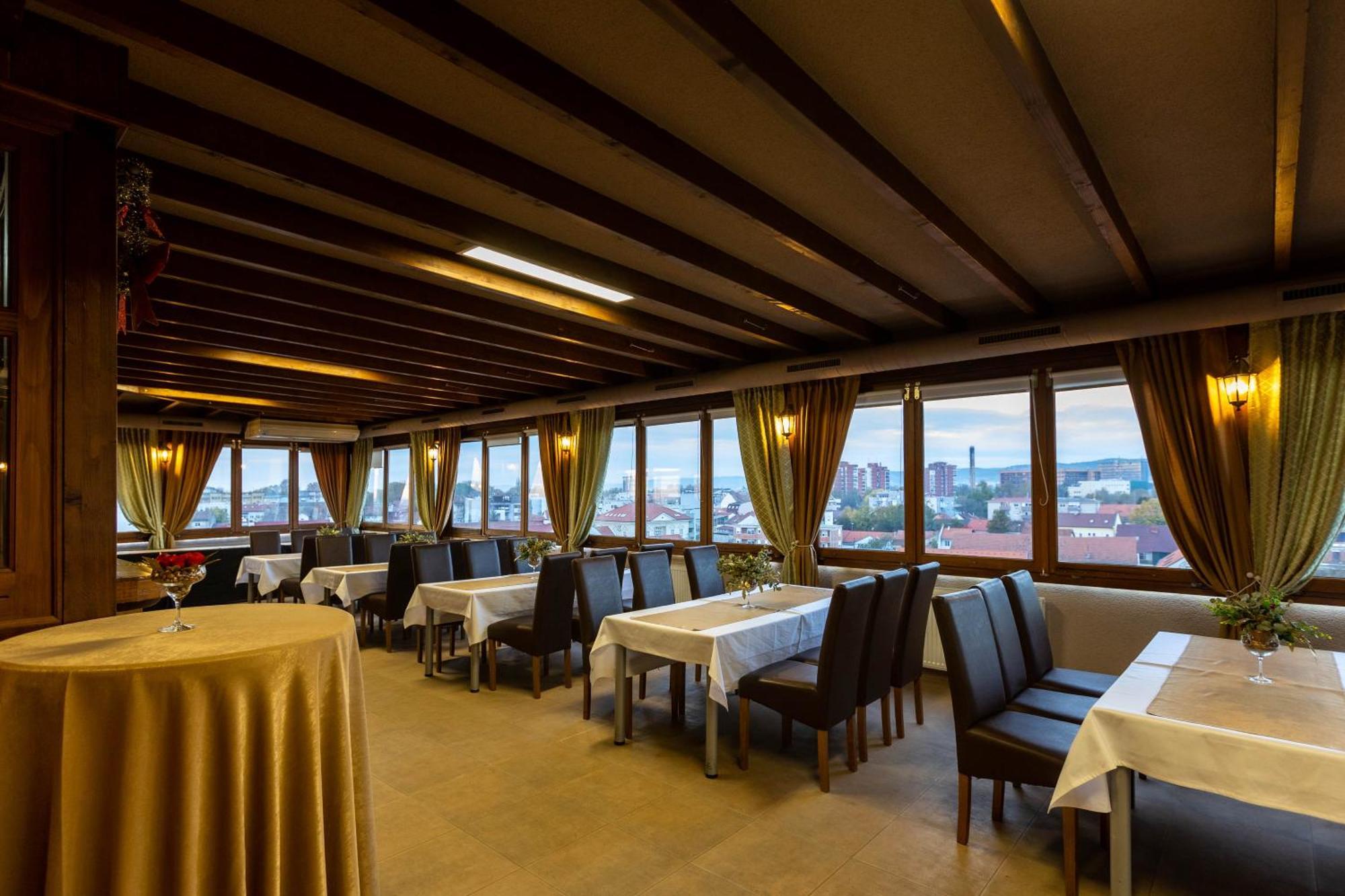 Art Hotel Slavonski Brod Exteriér fotografie