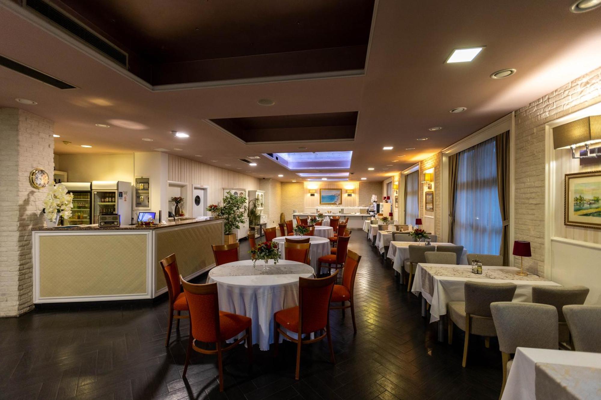 Art Hotel Slavonski Brod Exteriér fotografie