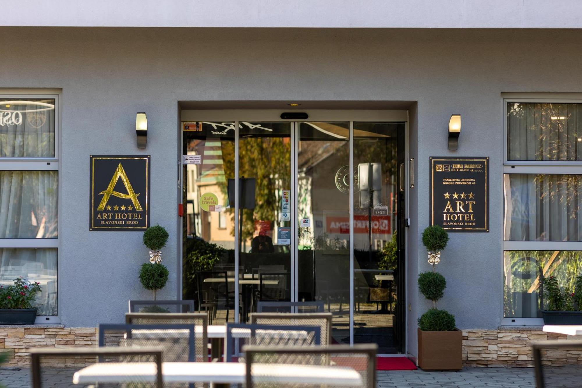 Art Hotel Slavonski Brod Exteriér fotografie