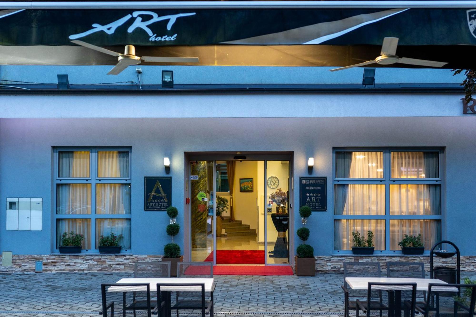 Art Hotel Slavonski Brod Exteriér fotografie